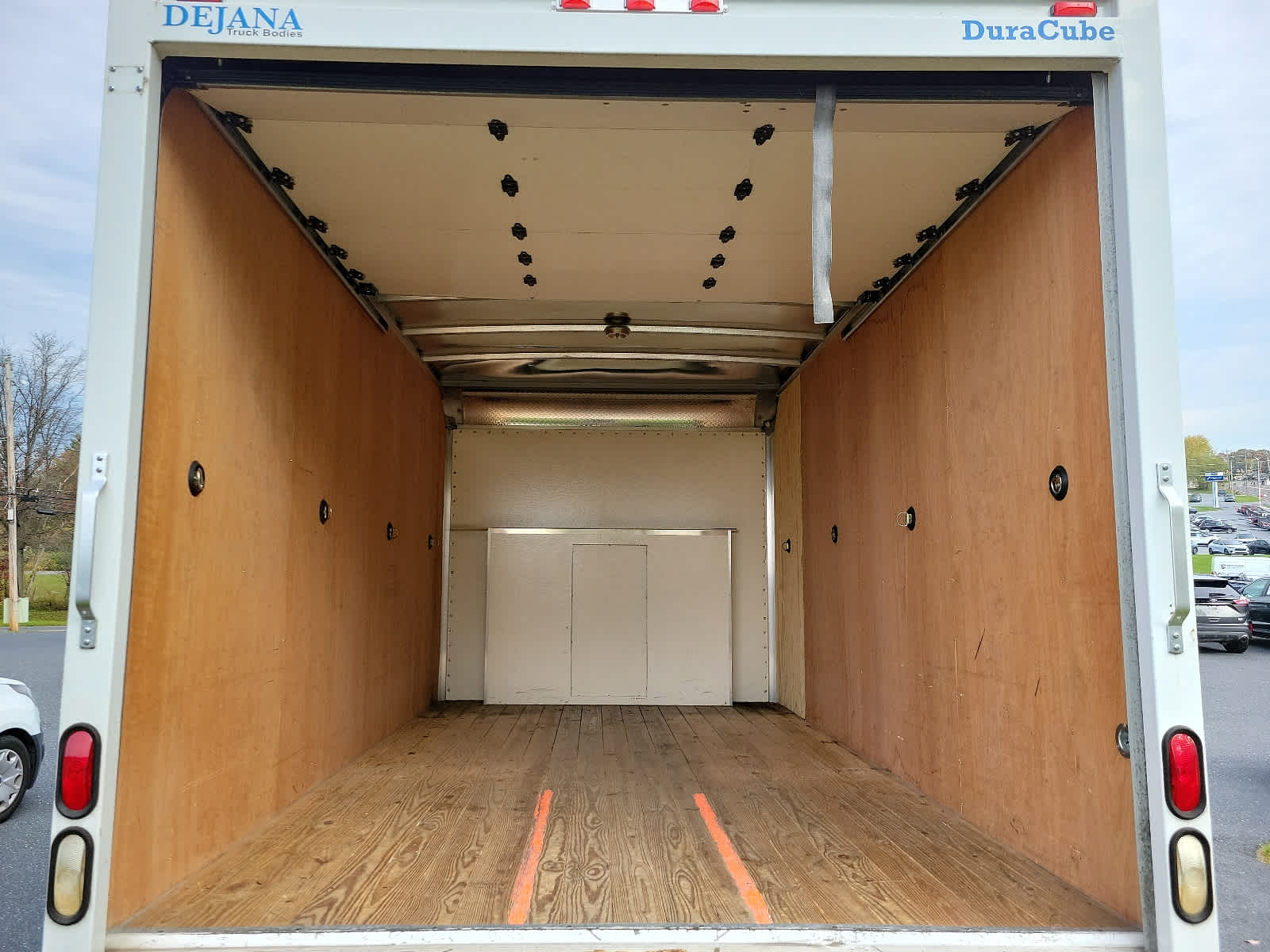 Used 2017 Ford E-350 - photo 26