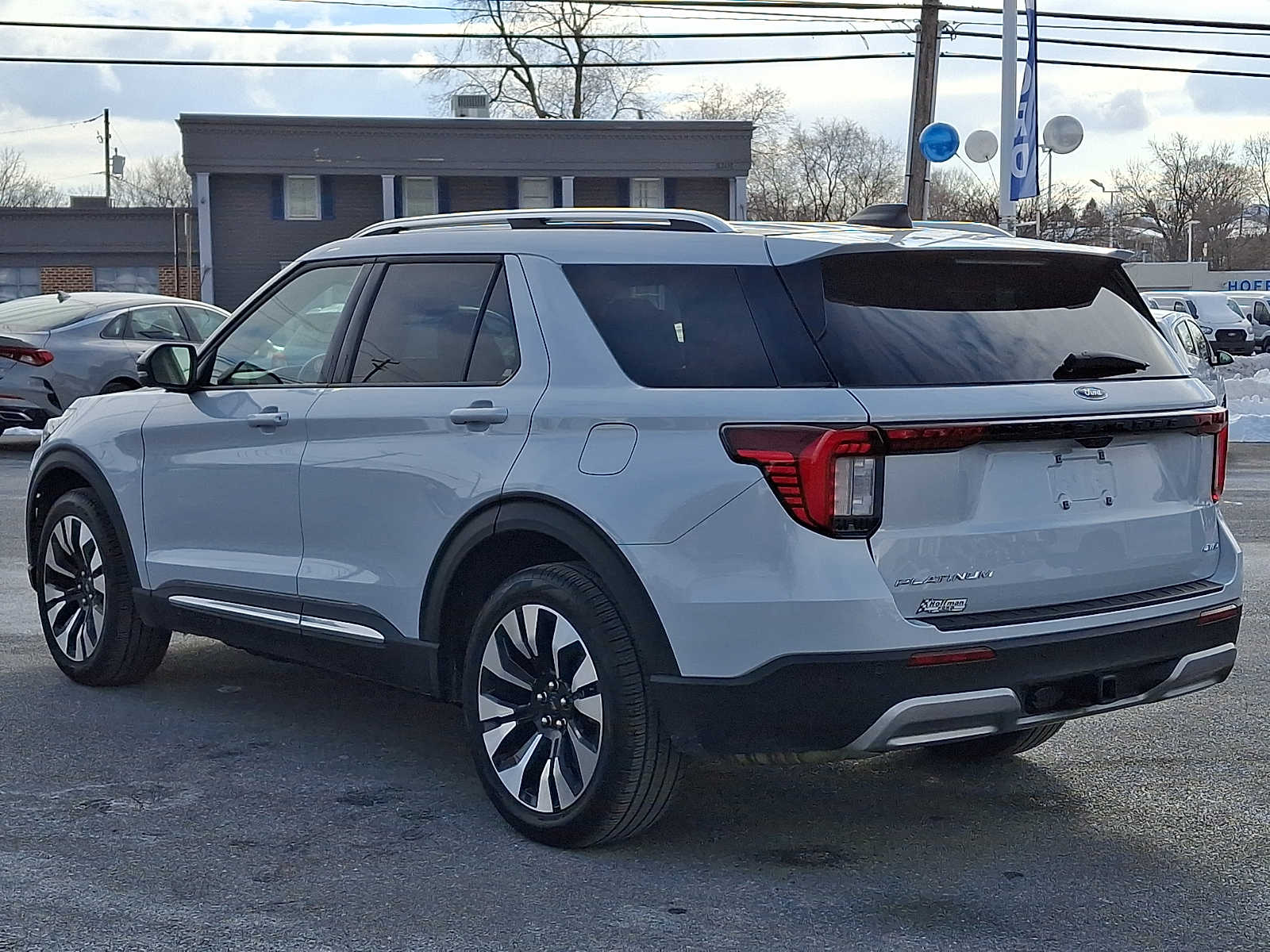 Used 2025 Ford Explorer - photo 6