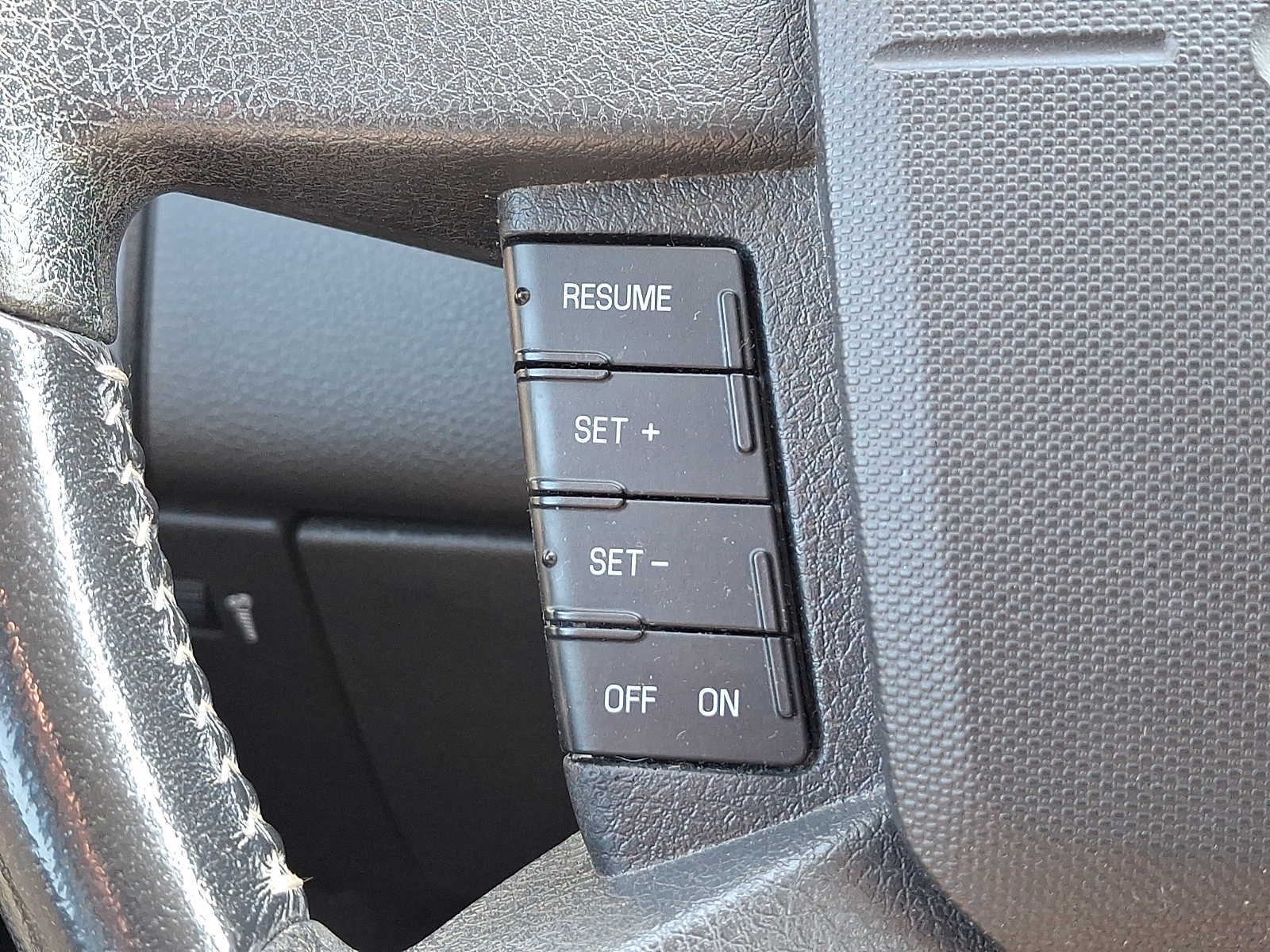 Used 2010 Ford Edge - photo 21
