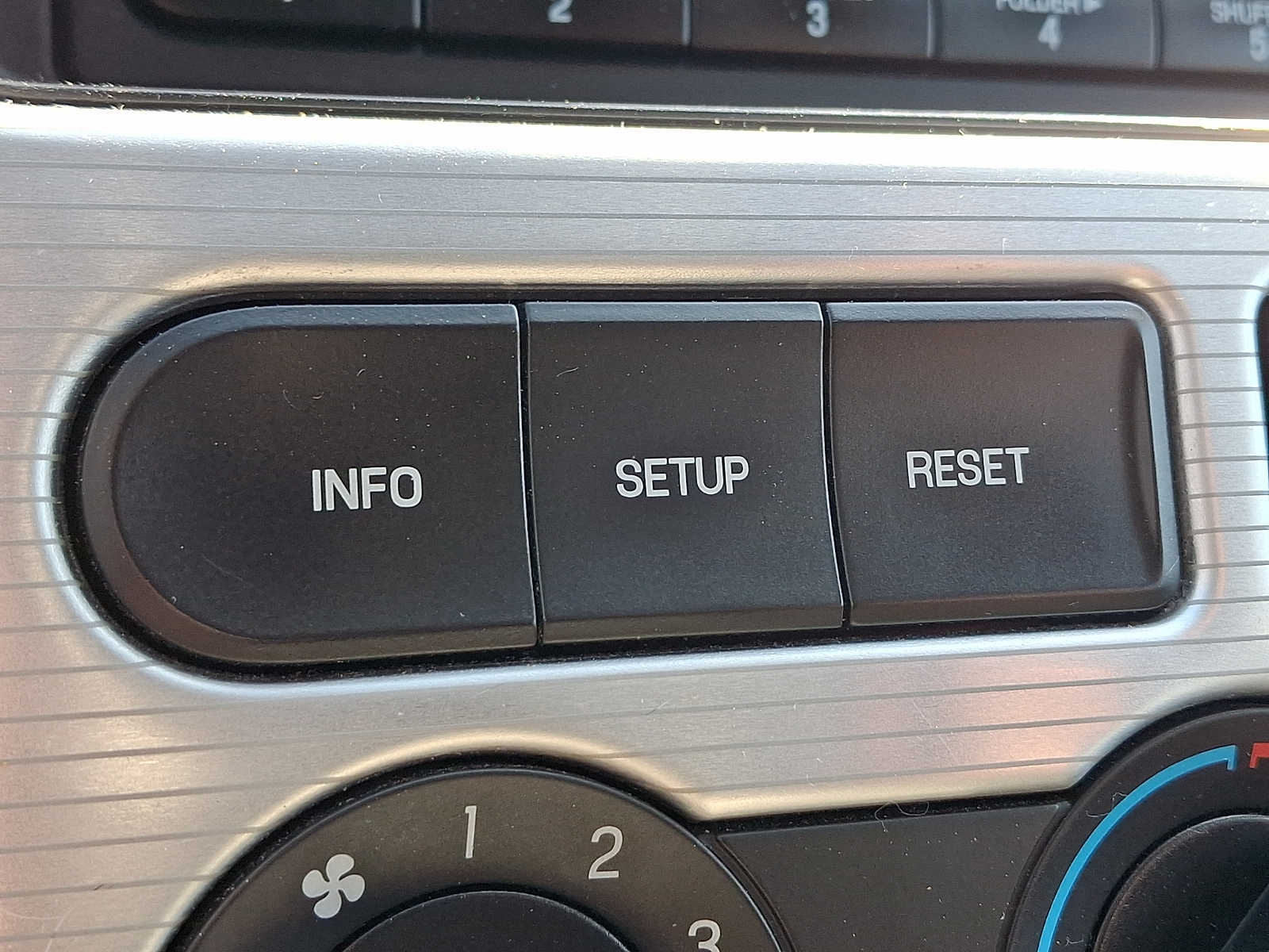 Used 2010 Ford Edge - photo 23