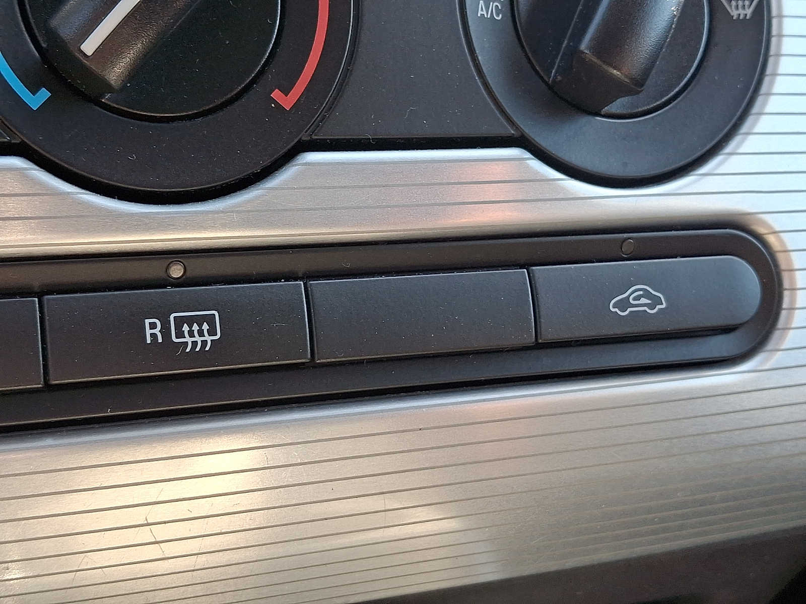 Used 2010 Ford Edge - photo 26