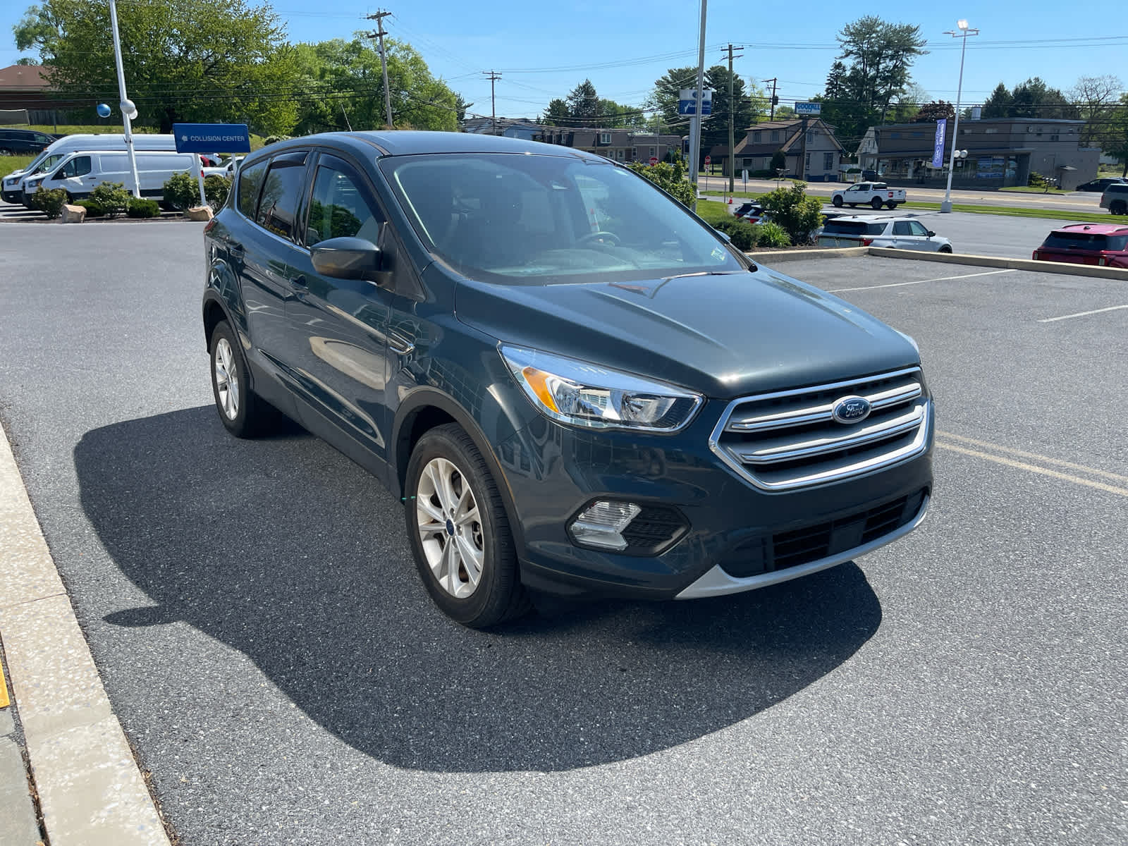 Used 2019 Ford Escape - photo 9