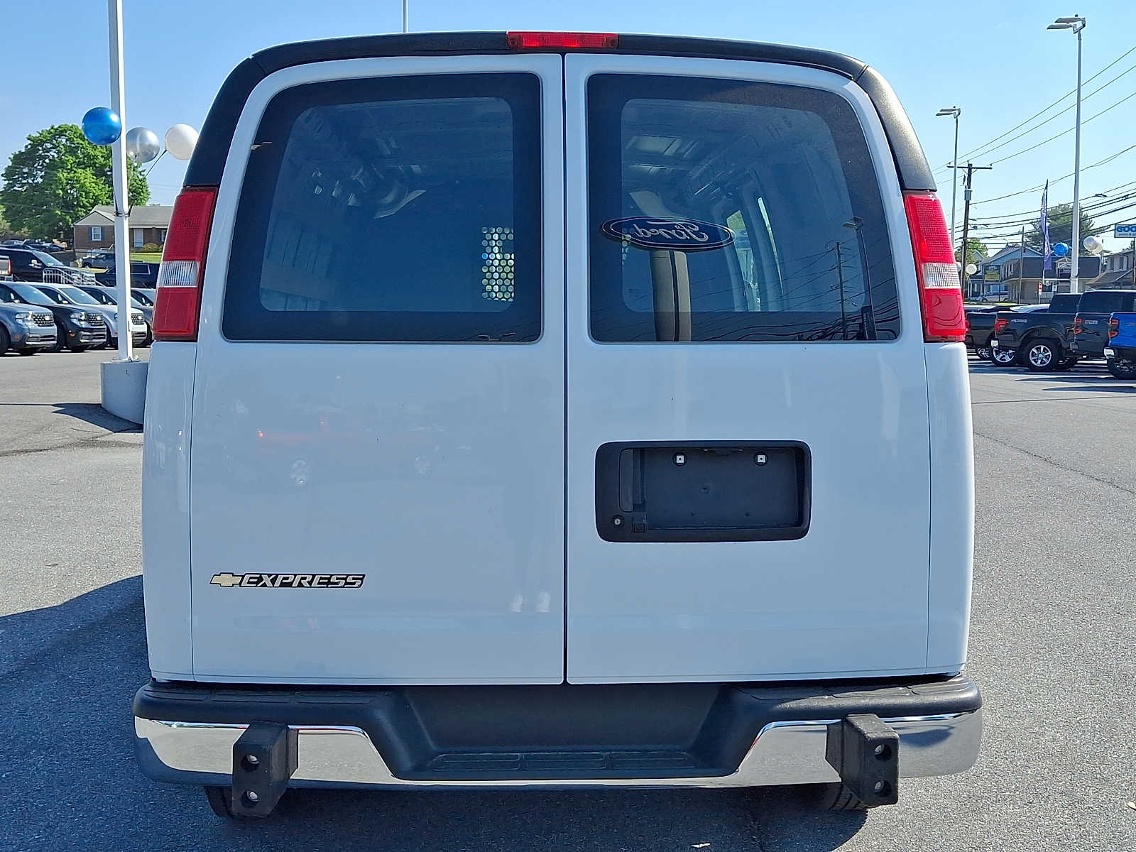 Used 2024 Chevrolet Express 2500 - photo 7