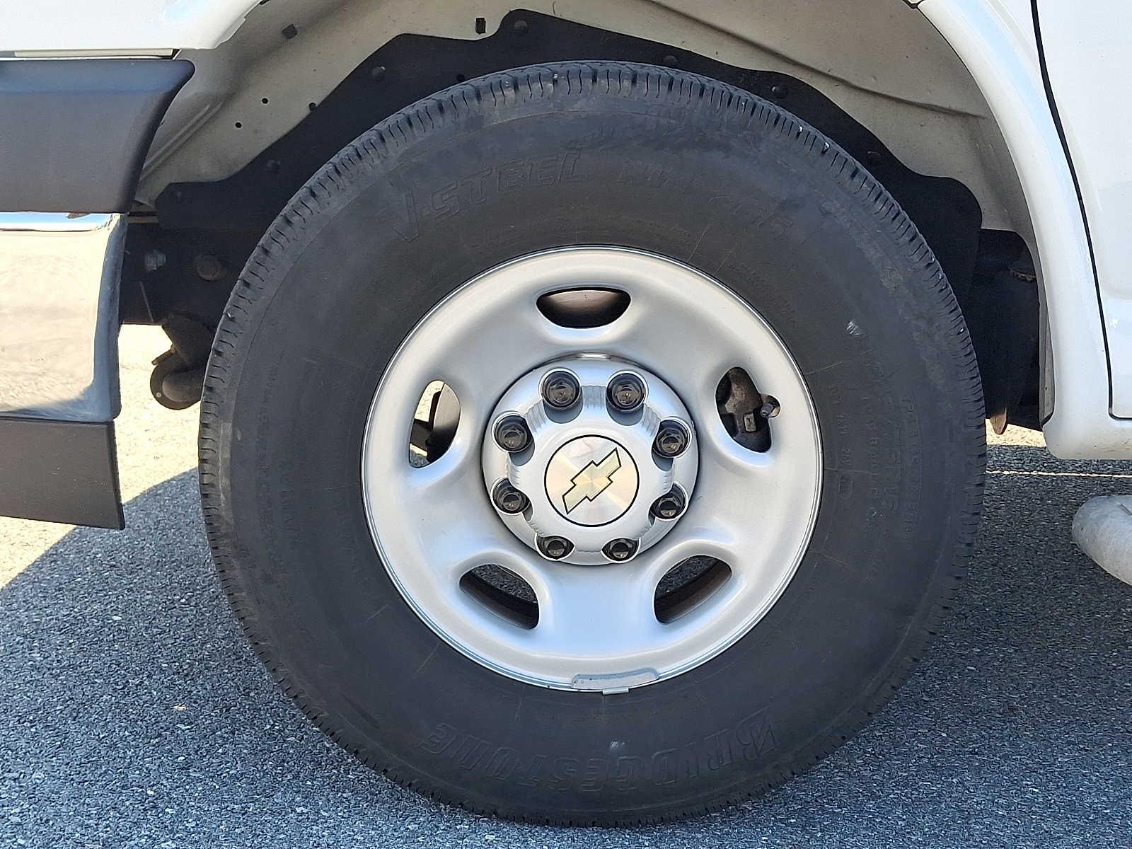 Used 2024 Chevrolet Express 2500 - photo 11