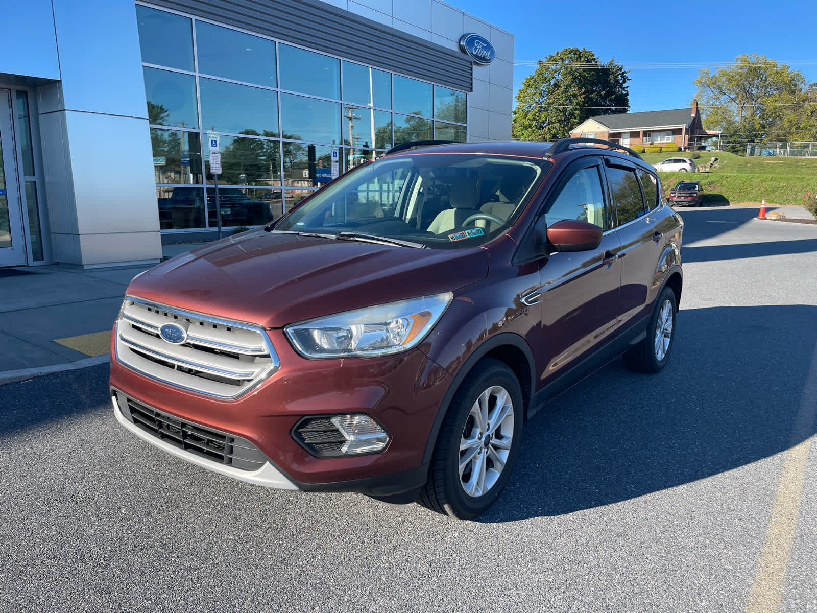 Used 2018 Ford Escape - photo 2