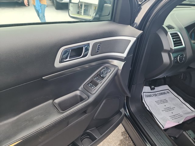 Used 2015 Ford Explorer - photo 10