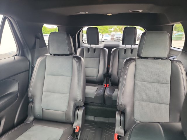Used 2015 Ford Explorer - photo 13