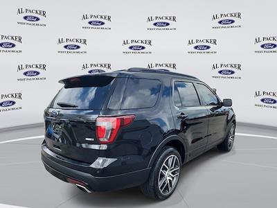 Used 2017 Ford Explorer - photo 2