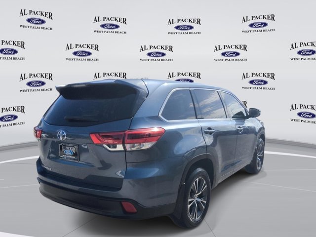 Used 2018 Toyota Highlander - photo 7
