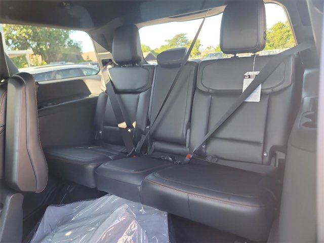 New 2025 Ford Expedition - photo 32