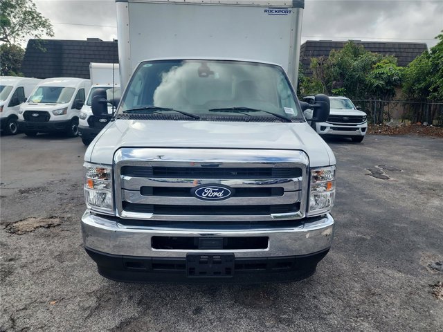 New 2026 Ford E-350 - photo 12