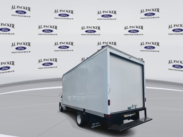 New 2026 Ford E-350 - photo 5