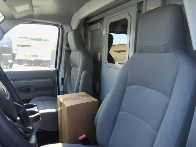 New 2026 Ford E-350 - photo 15