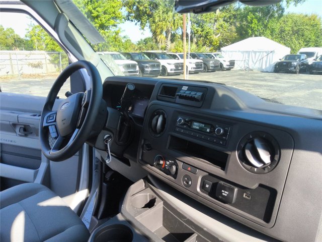 New 2026 Ford E-350 - photo 26