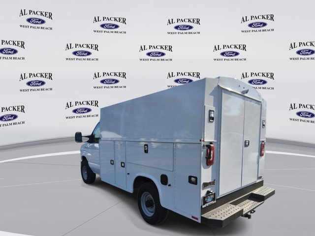 New 2026 Ford E-350 - photo 5