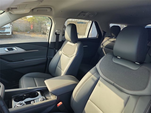 New 2026 Ford Explorer - photo 16