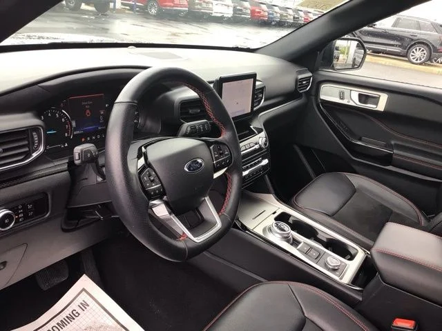 Used 2023 Ford Explorer - photo 9