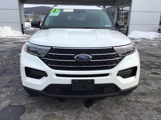 Used 2023 Ford Explorer - photo 2