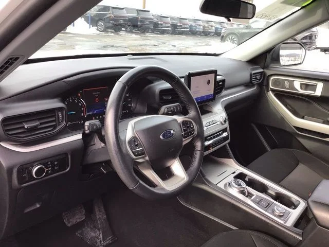 Used 2023 Ford Explorer - photo 9