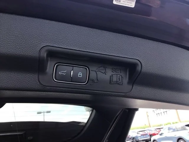 Used 2023 Ford Explorer - photo 26