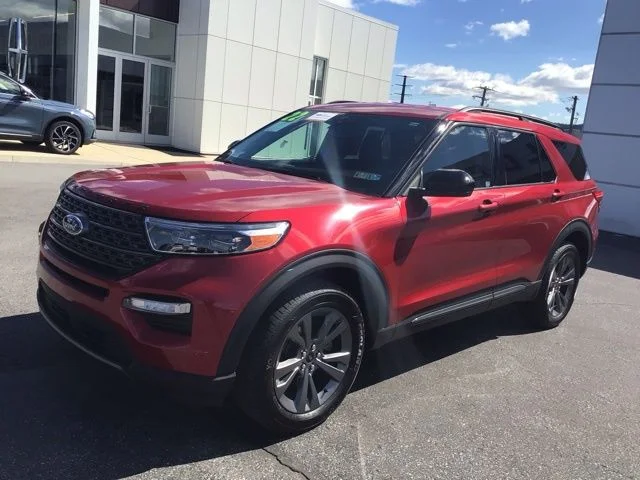 Used 2022 Ford Explorer - photo 1