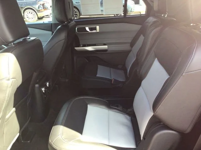 Used 2022 Ford Explorer - photo 24
