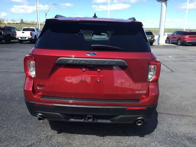 Used 2022 Ford Explorer - photo 8