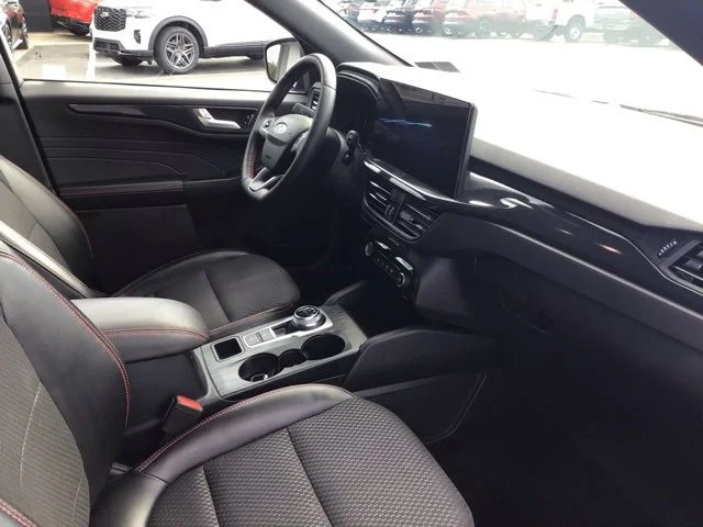 Used 2023 Ford Escape - photo 12