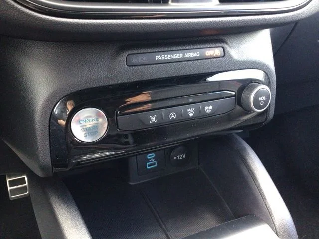 Used 2023 Ford Escape - photo 18