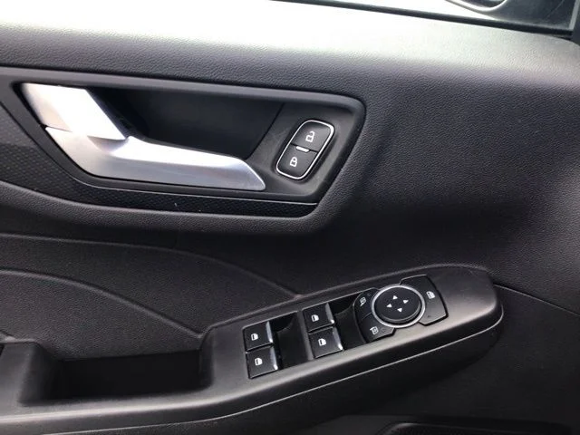 Used 2023 Ford Escape - photo 20