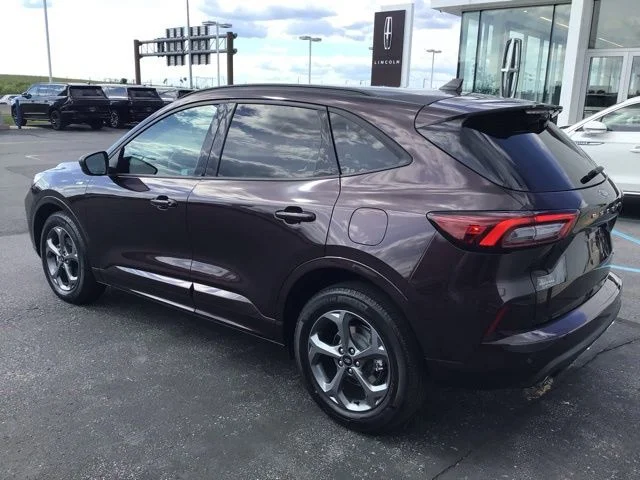 Used 2023 Ford Escape - photo 8