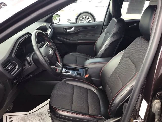 Used 2023 Ford Escape - photo 10