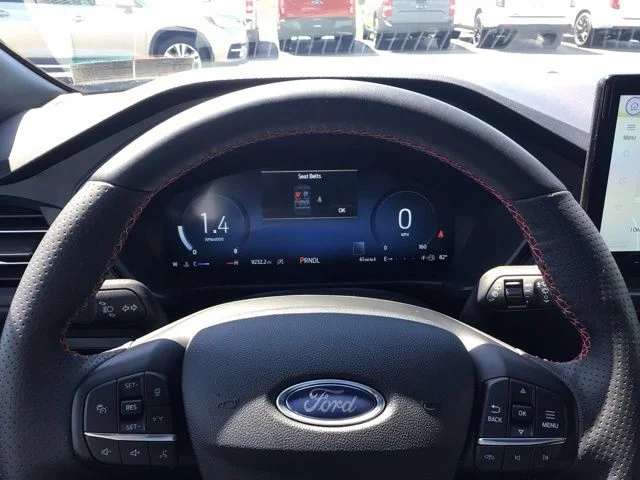 Used 2025 Ford Escape - photo 13