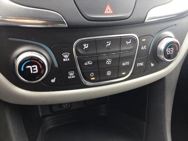 Used 2018 Chevrolet Equinox - photo 18