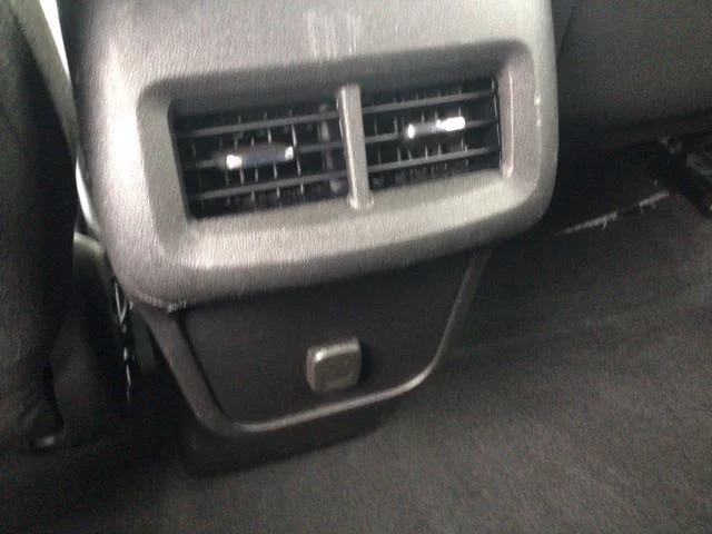 Used 2018 Chevrolet Equinox - photo 24
