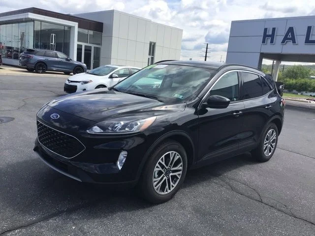 Used 2022 Ford Escape - photo 1