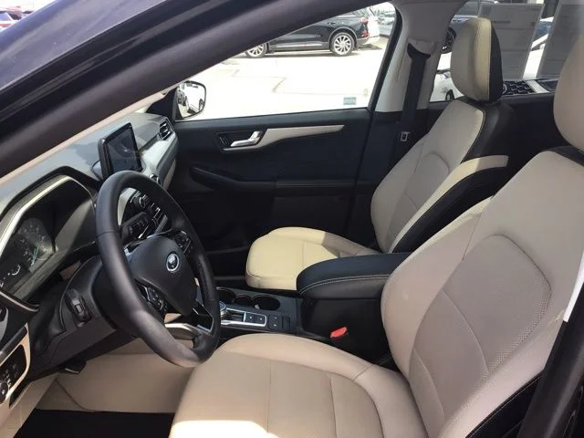 Used 2022 Ford Escape - photo 10
