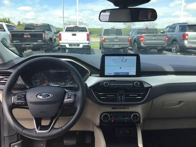 Used 2022 Ford Escape - photo 11