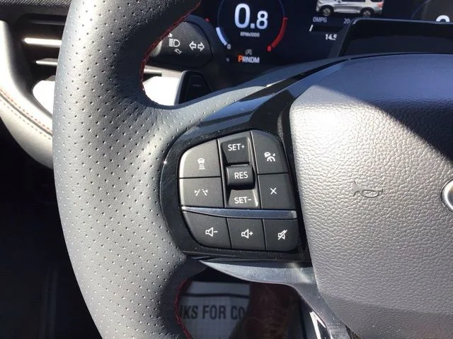 Used 2025 Ford Explorer - photo 15