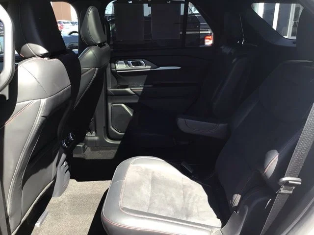 Used 2025 Ford Explorer - photo 26
