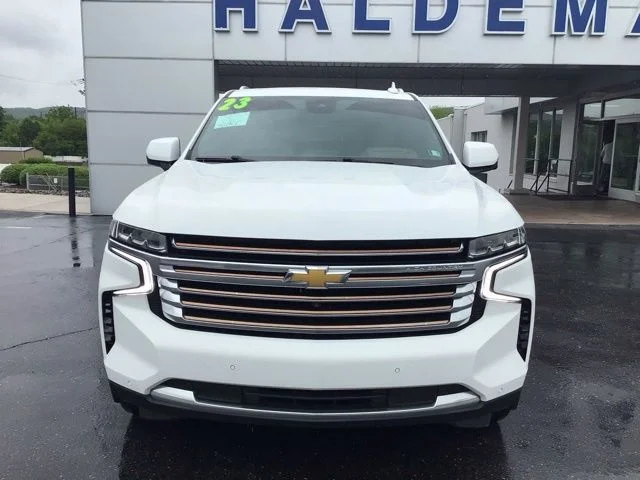 Used 2023 Chevrolet Tahoe - photo 2
