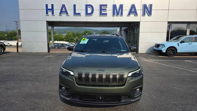 Used 2021 Jeep Cherokee - photo 1