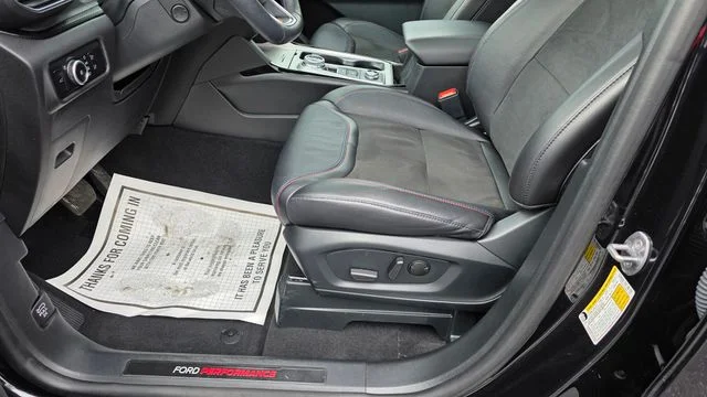 Used 2024 Ford Explorer - photo 11