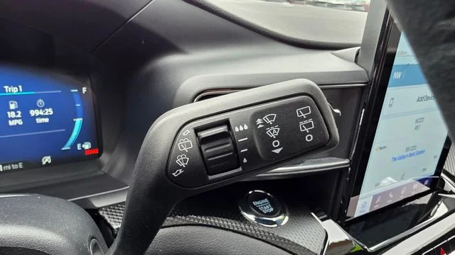 Used 2024 Ford Explorer - photo 13