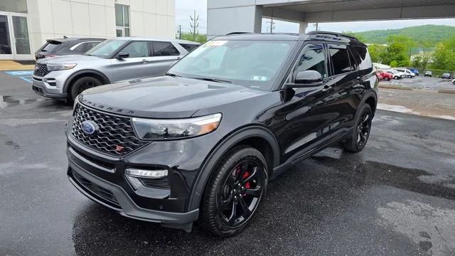 Used 2024 Ford Explorer - photo 2
