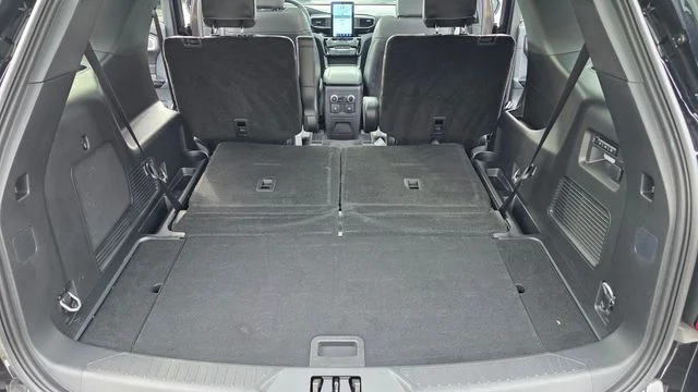 Used 2024 Ford Explorer - photo 33