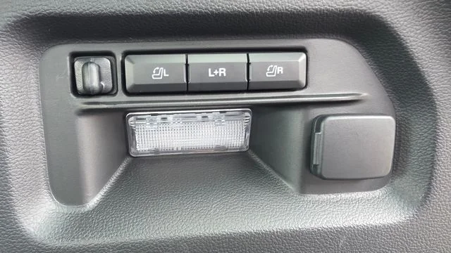 Used 2024 Ford Explorer - photo 36