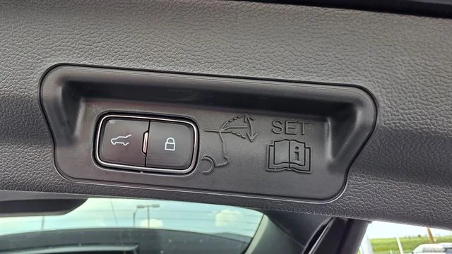 Used 2024 Ford Explorer - photo 37