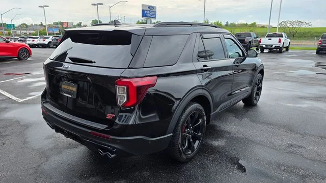 Used 2024 Ford Explorer - photo 6