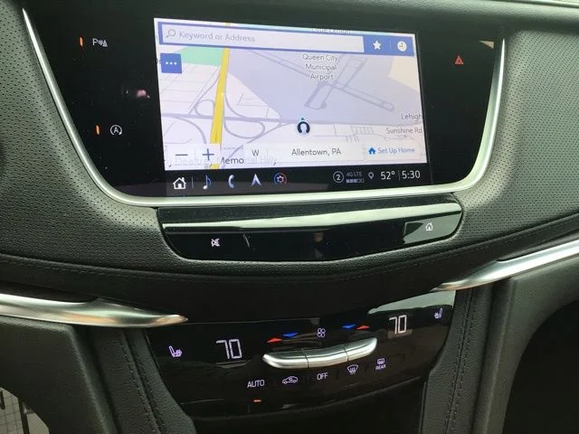 Used 2022 Cadillac XT5 - photo 16